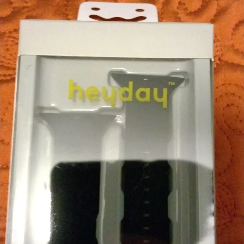 NWT Heyday Apple Watch Band 42-45 mm